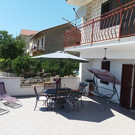פודסטראנה Apartment Josip מראה חיצוני תמונה