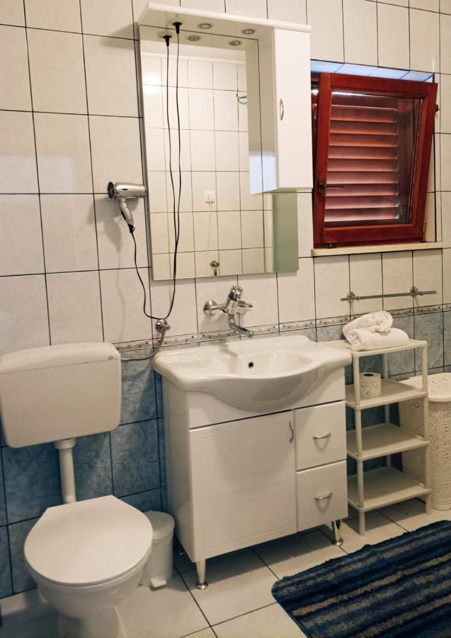 פודסטראנה Apartment Josip מראה חיצוני תמונה